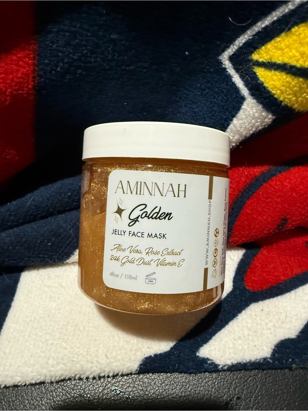 Aminnah Golden Jelly Face Mask — Golden